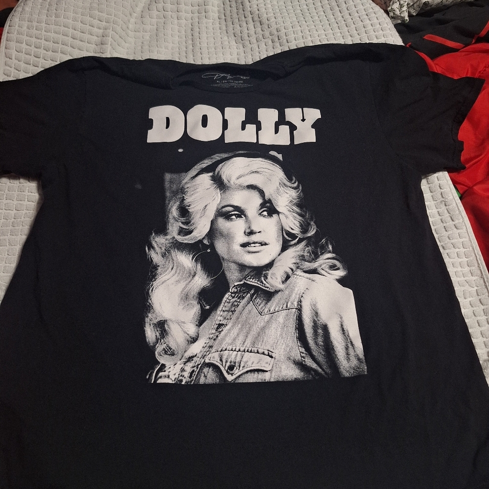Black Graphic T-Shirt Dolly Parton Black and White Graphic T Shirt Size XL Short - Picture 2 of 9
